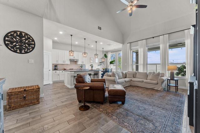 2127 Blackhawk Ridge Lane, Manvel, TX 77578