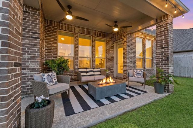 2127 Blackhawk Ridge Lane, Manvel, TX 77578