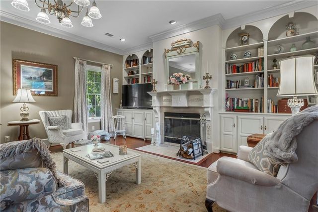 311 Eastview Drive, Biloxi, MS 39531