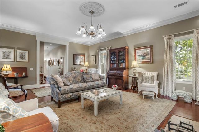 311 Eastview Drive, Biloxi, MS 39531