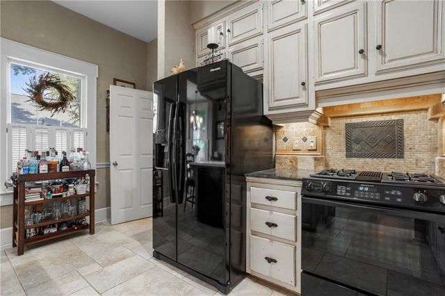 311 Eastview Drive, Biloxi, MS 39531