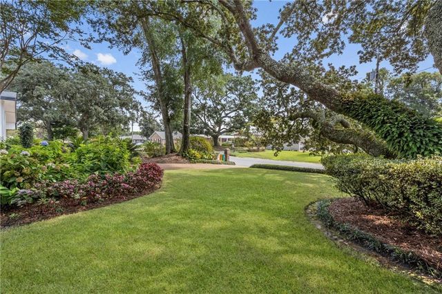 311 Eastview Drive, Biloxi, MS 39531