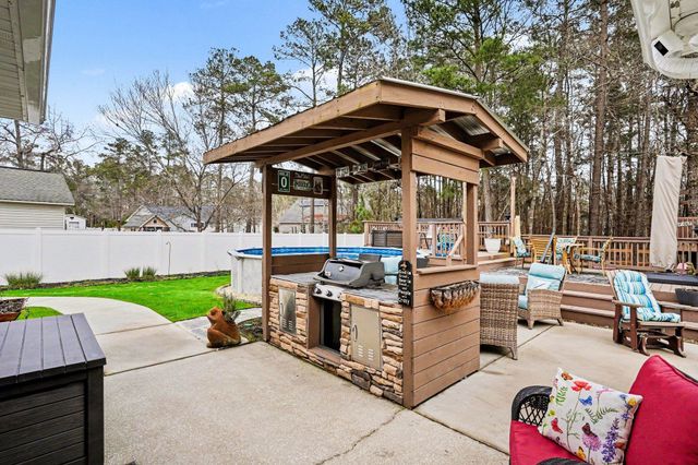 2804 Ivy Glen Dr., Conway, SC 29526