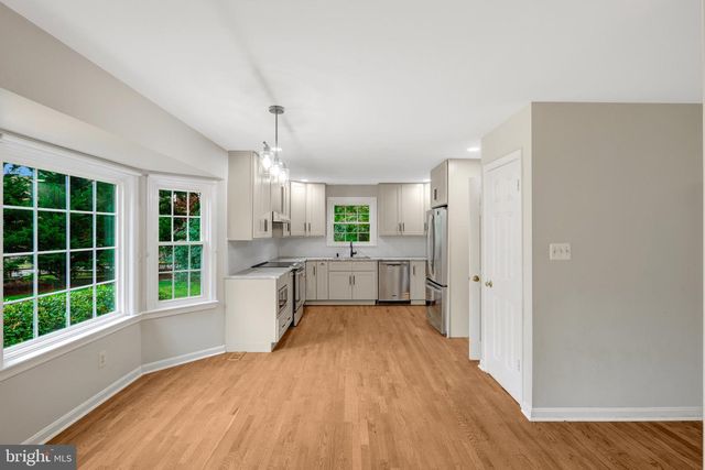 2219 CEDAR MILL CT, Vienna, VA 22182