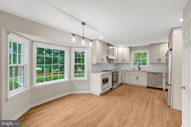 2219 CEDAR MILL CT, Vienna, VA 22182