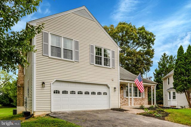 2219 CEDAR MILL CT, Vienna, VA 22182