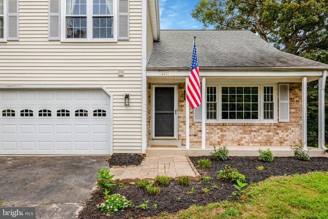 2219 CEDAR MILL CT, Vienna, VA 22182