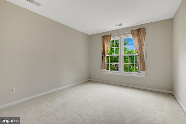 2219 CEDAR MILL CT, Vienna, VA 22182