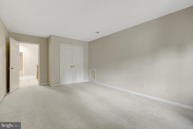 2219 CEDAR MILL CT, Vienna, VA 22182