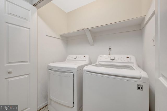 2219 CEDAR MILL CT, Vienna, VA 22182
