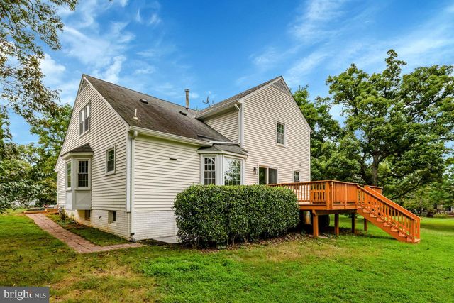 2219 CEDAR MILL CT, Vienna, VA 22182