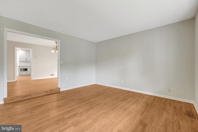 2219 CEDAR MILL CT, Vienna, VA 22182