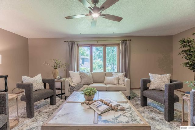 5718 Willit Street, Omaha, NE 68152