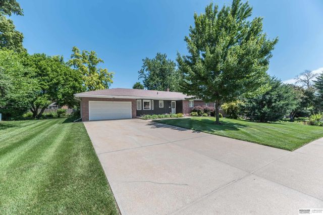 5718 Willit Street, Omaha, NE 68152