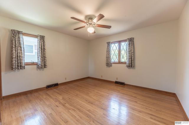 5718 Willit Street, Omaha, NE 68152