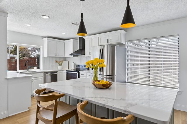 1614 Wendy Way, Richardson, TX 75081