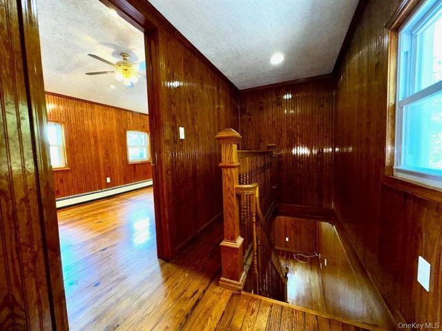 8 Lake Avenue, Monroe, NY 10950