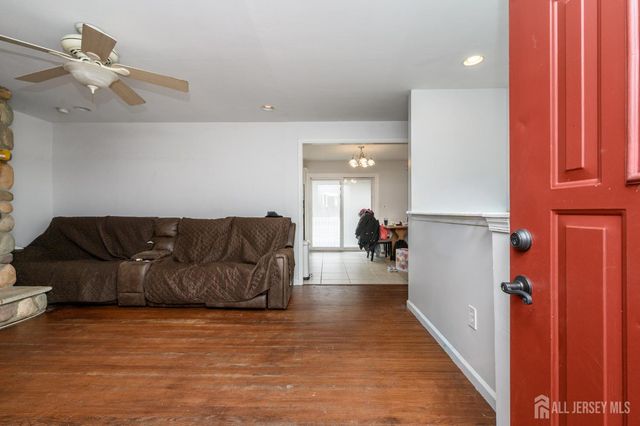 384 Cook Road, Jackson, NJ 08527