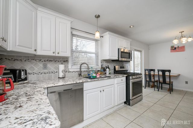 384 Cook Road, Jackson, NJ 08527