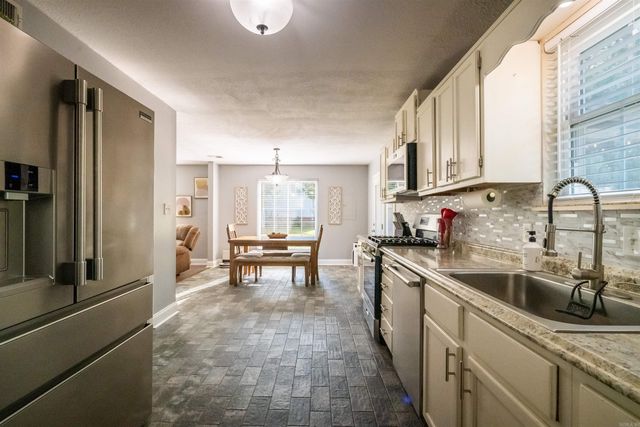 60 Boulder Drive, Southside, AR 72501