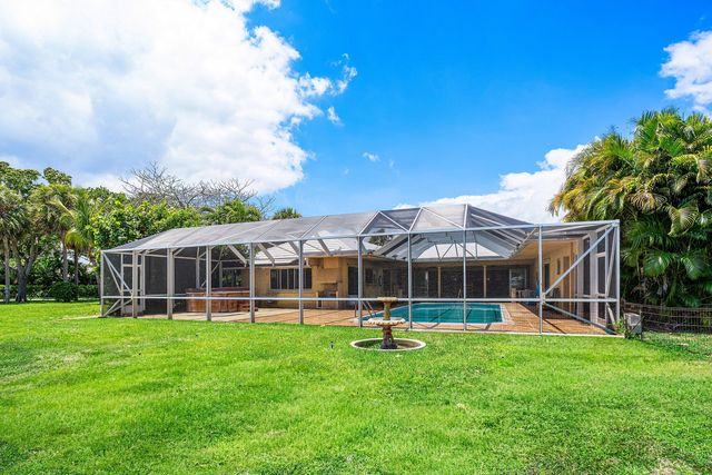 920 Emerald Row, Gulf Stream, FL 33483