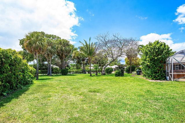 920 Emerald Row, Gulf Stream, FL 33483