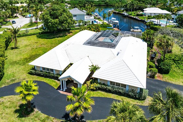 920 Emerald Row, Gulf Stream, FL 33483