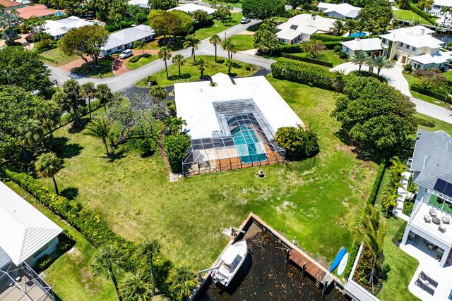 920 Emerald Row, Gulf Stream, FL 33483