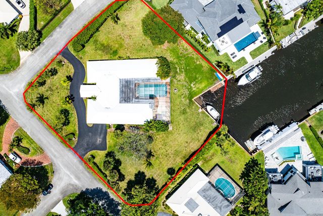 920 Emerald Row, Gulf Stream, FL 33483