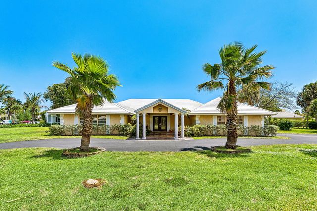 920 Emerald Row, Gulf Stream, FL 33483