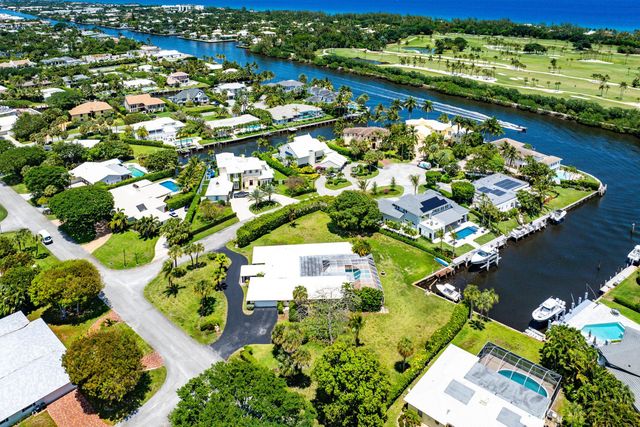 920 Emerald Row, Gulf Stream, FL 33483