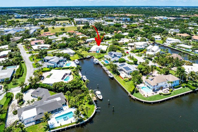 920 Emerald Row, Gulf Stream, FL 33483