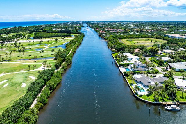 920 Emerald Row, Gulf Stream, FL 33483