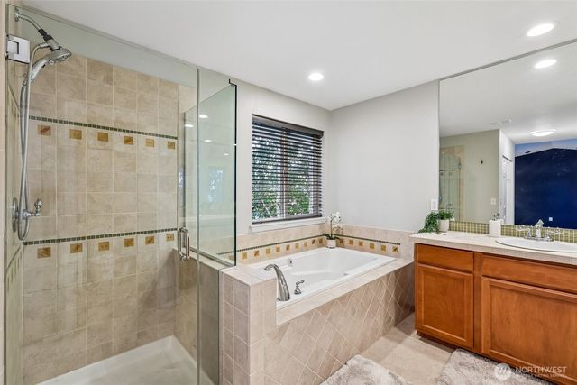 5926 77th Drive NE, Marysville, WA 98270