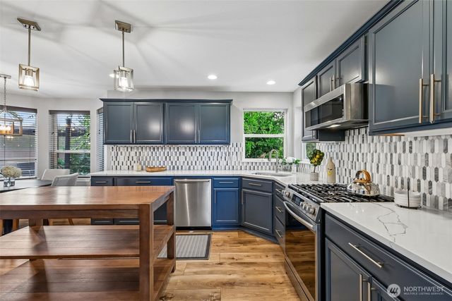 5926 77th Drive NE, Marysville, WA 98270