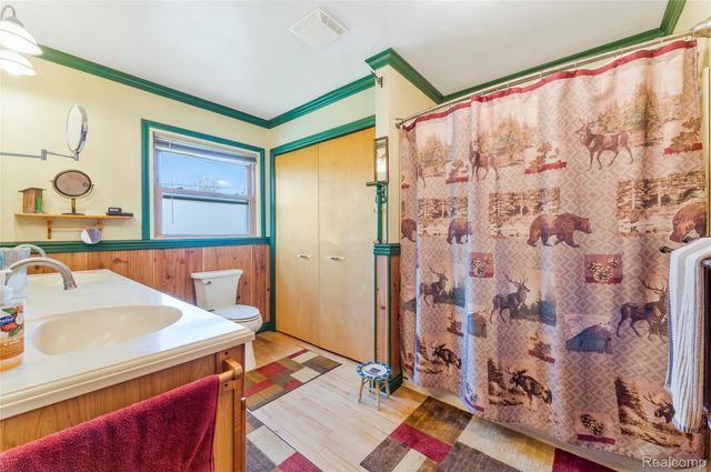 3461 Ardreth Drive, Waterford Charter Township, MI 48329