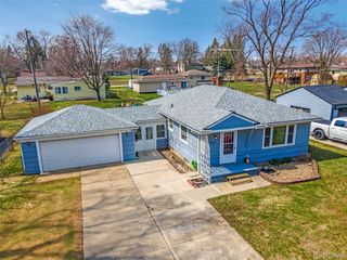 3461 Ardreth Drive, Waterford Charter Township, MI 48329