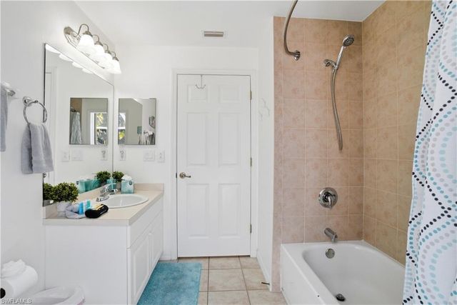 1623 SW 43rd LN, Cape Coral, FL 33914