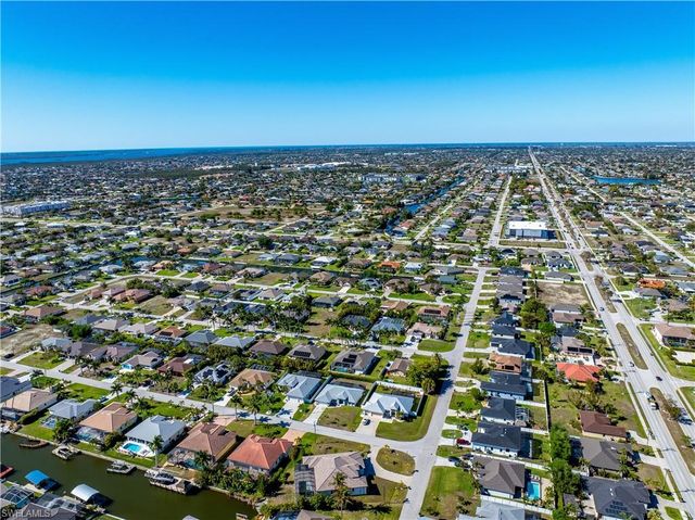 1623 SW 43rd LN, Cape Coral, FL 33914