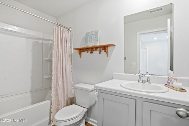 2165 Southern Bayberry Lane NE, Leland, NC 28451