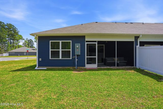 2165 Southern Bayberry Lane NE, Leland, NC 28451