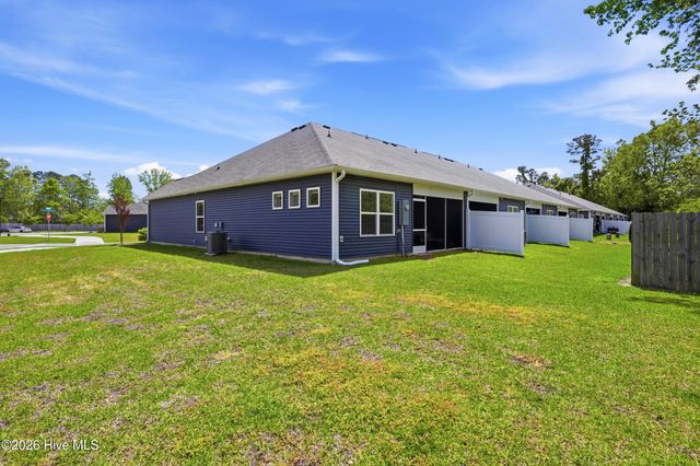 2165 Southern Bayberry Lane NE, Leland, NC 28451