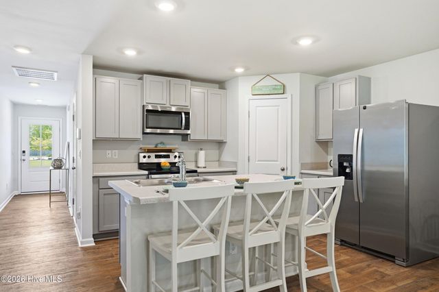 2165 Southern Bayberry Lane NE, Leland, NC 28451