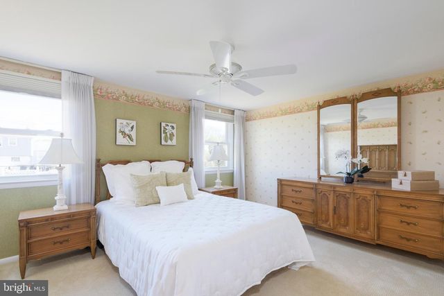 831 REGINA ST, Philadelphia, PA 19116