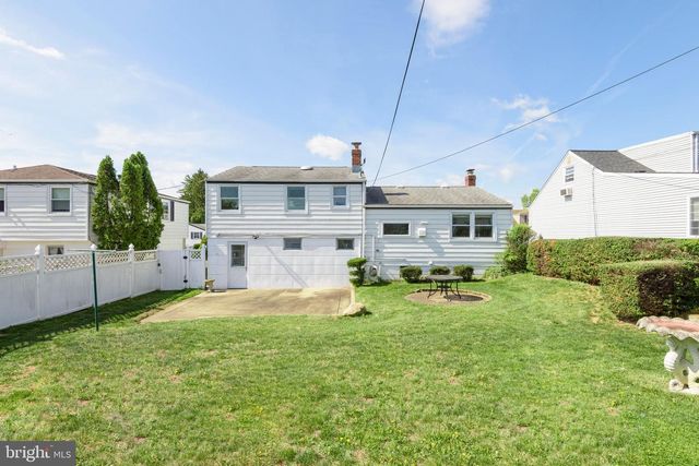 831 REGINA ST, Philadelphia, PA 19116