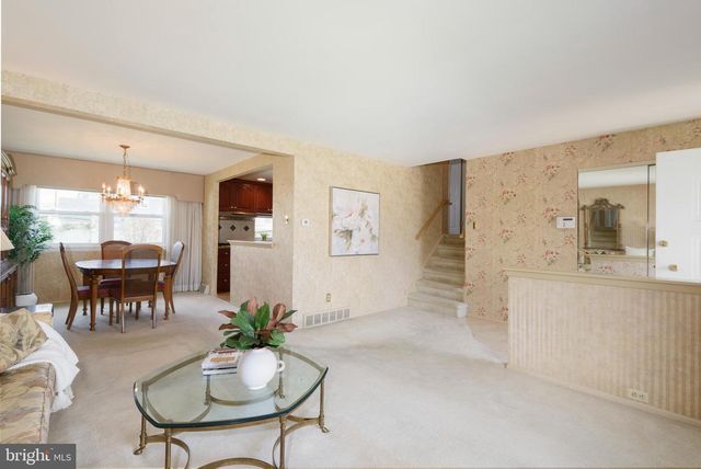 831 REGINA ST, Philadelphia, PA 19116