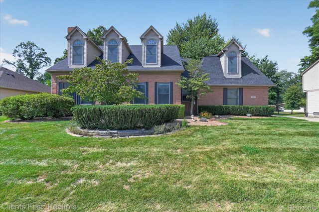 2912 Tanglewood Drive, Wayne, MI 48184