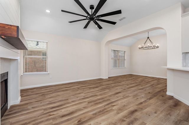 42 Camber Pine Place, The Woodlands, TX 77382