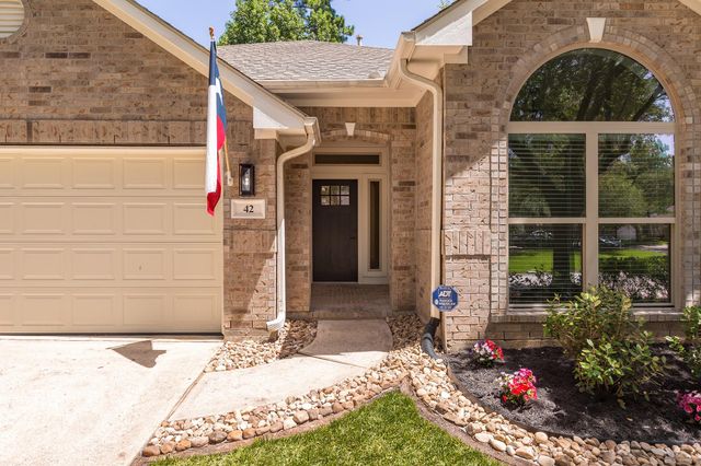 42 Camber Pine Place, The Woodlands, TX 77382