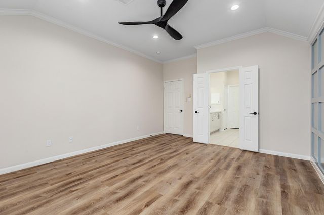 42 Camber Pine Place, The Woodlands, TX 77382